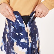 Elevate Thin Line Pleats Skirt - Blue Storm Print