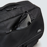 Essential Medium Shoulder - Blackout