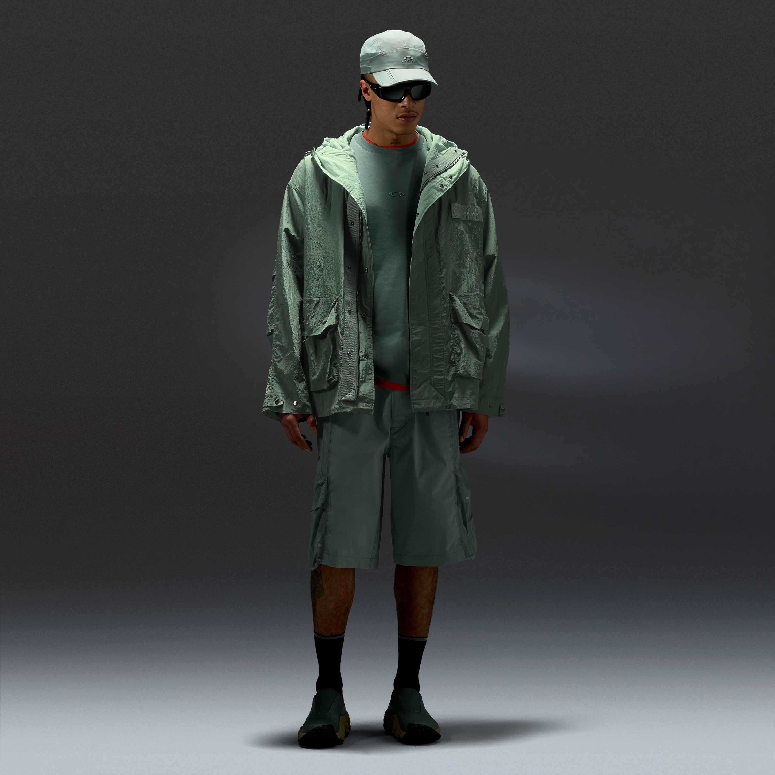 OAKLEY ジャケット オリーブグリーン Buy Oakley Latitude Flight Wind Jacket in green | FOA406828-7CE
