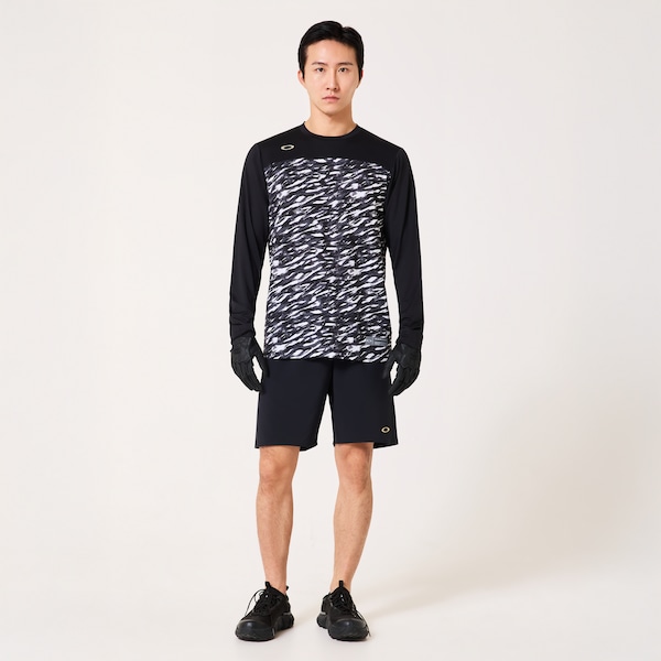 Striking Wind Shorts 9.0