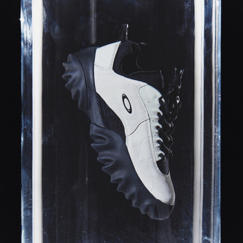 Oakley Oakley Factory Team Chop Saw Ivory/Black FOF1004869W5 Oakley® US