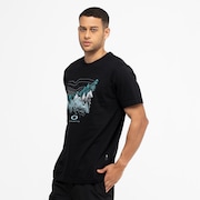 Camiseta Oakley Outline Mountains - Blackout