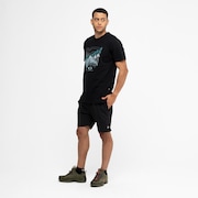 Camiseta Oakley Outline Mountains - Blackout
