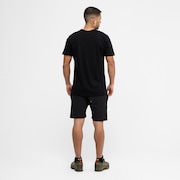 Camiseta Oakley Outline Mountains - Blackout