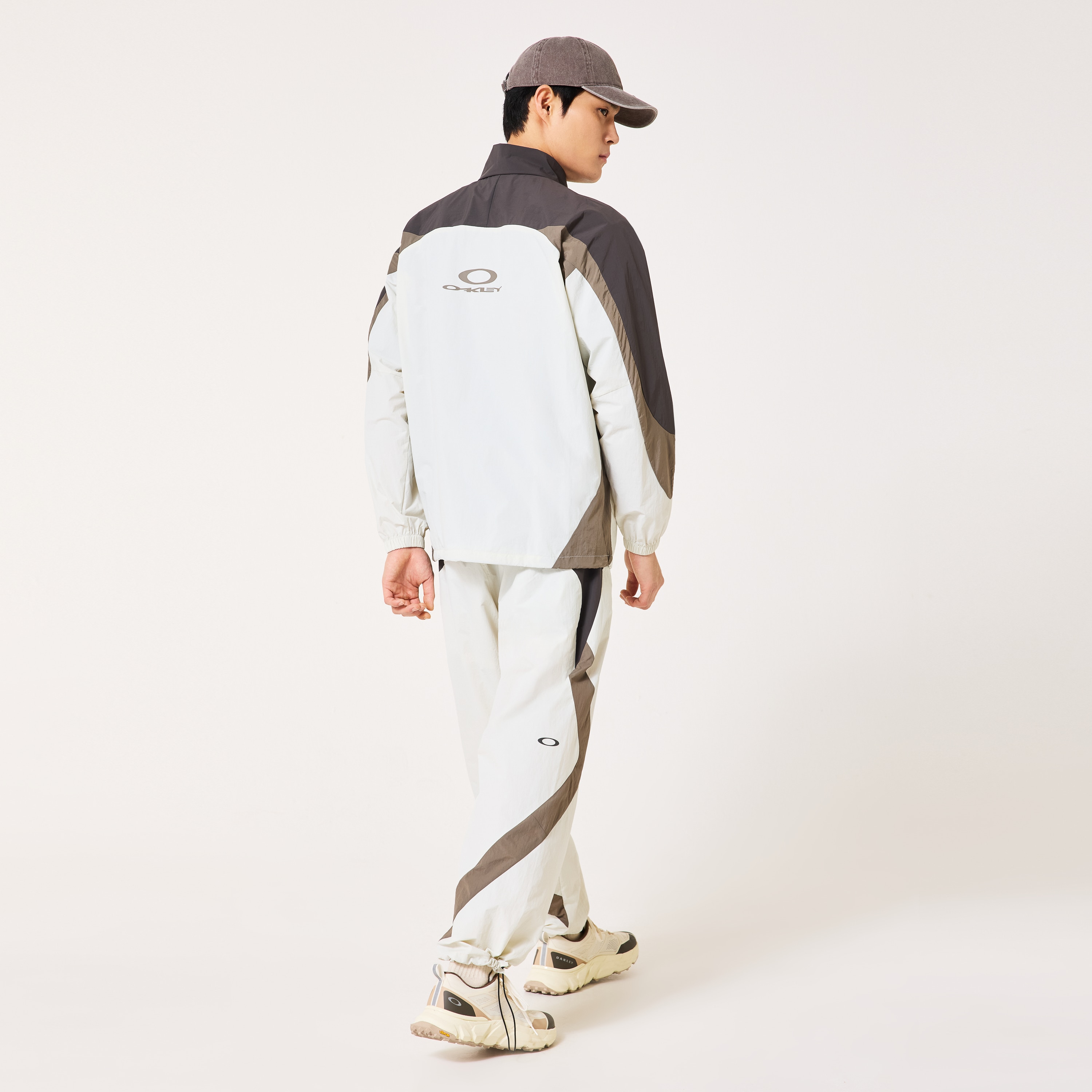 Oakley New Retro Wind Jacket 3.0 in Mist | Oakley® US