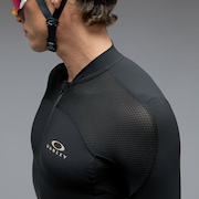 Endurance Aero Jersey - Pitch Black
