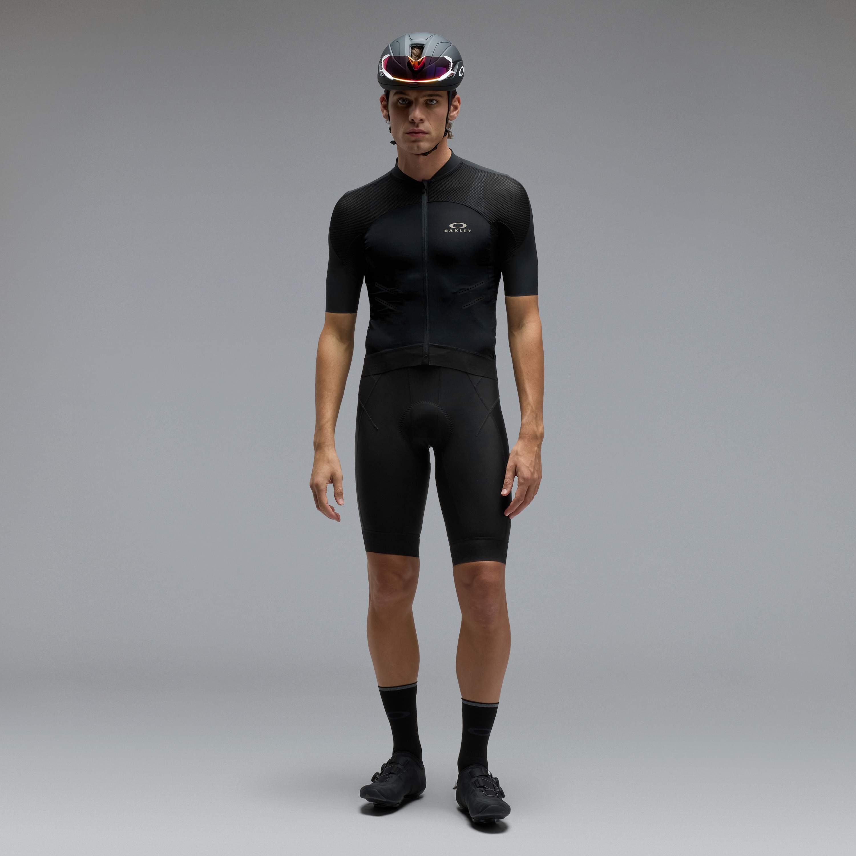 Oakley Endurance Aero Jersey in Pitch Black | Oakley® JP