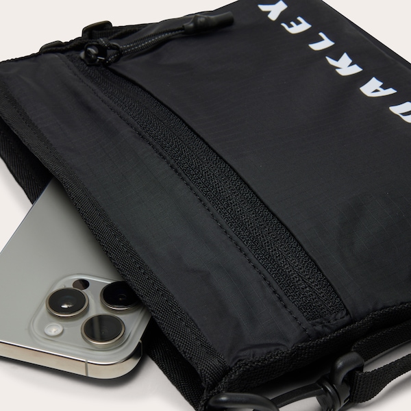 Essential Shoulder Pouch