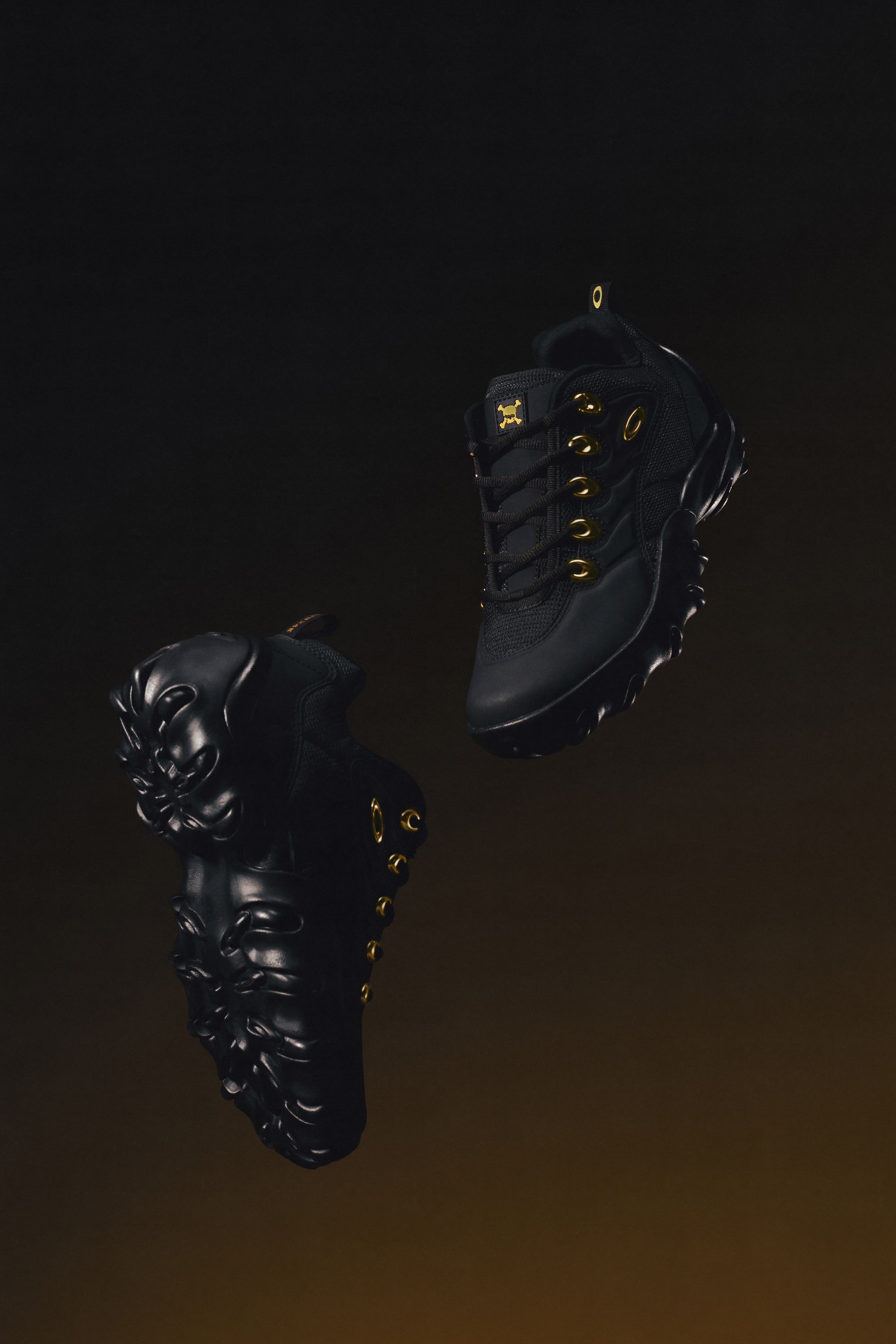 Oakley Tênis Oakley Teeth 24K 24K Gold/Black FOF100604-512