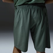 Latitude Veil Short - Aviator Green