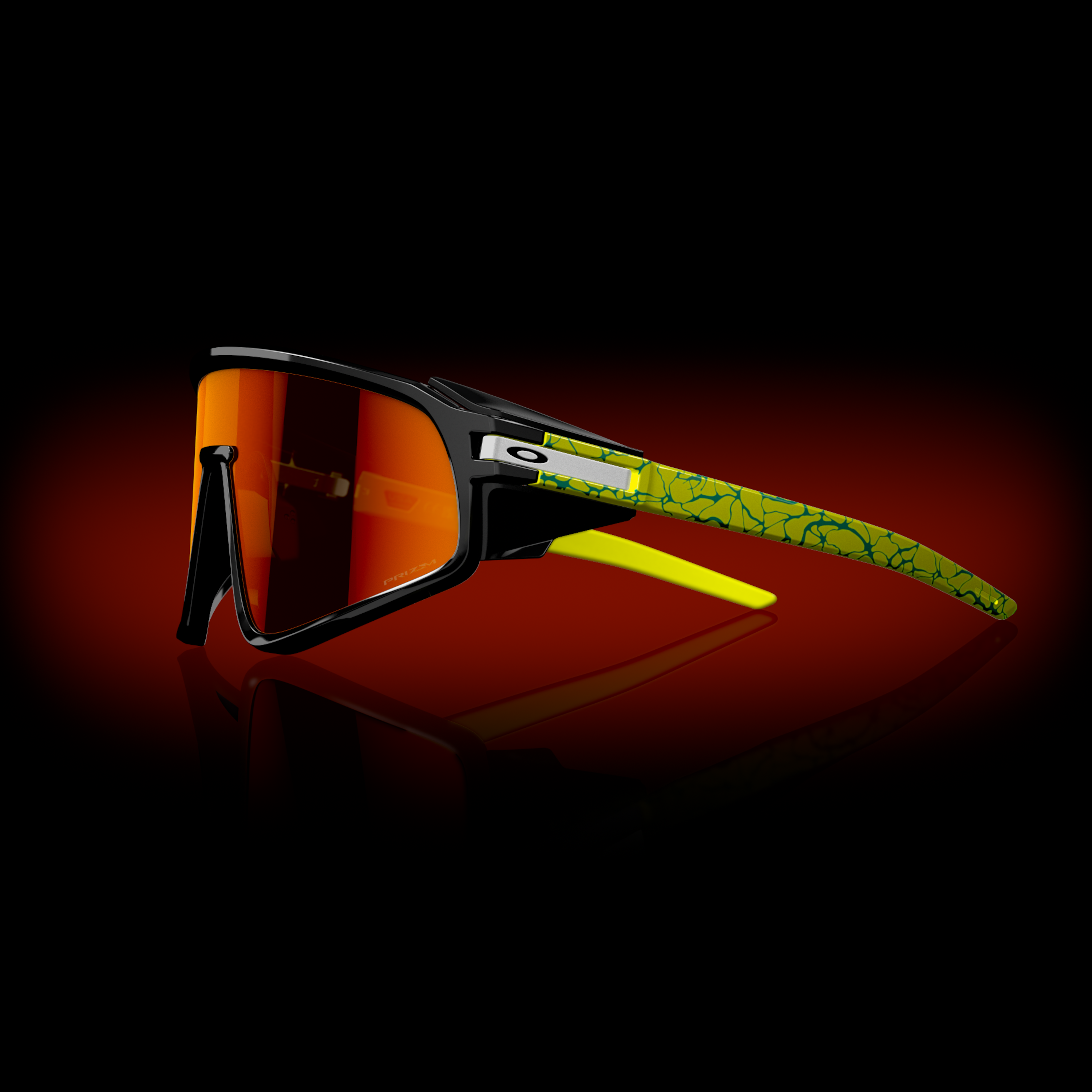 Latch™ Panel Inner Spark Collection Prizm Ruby Lenses, Black