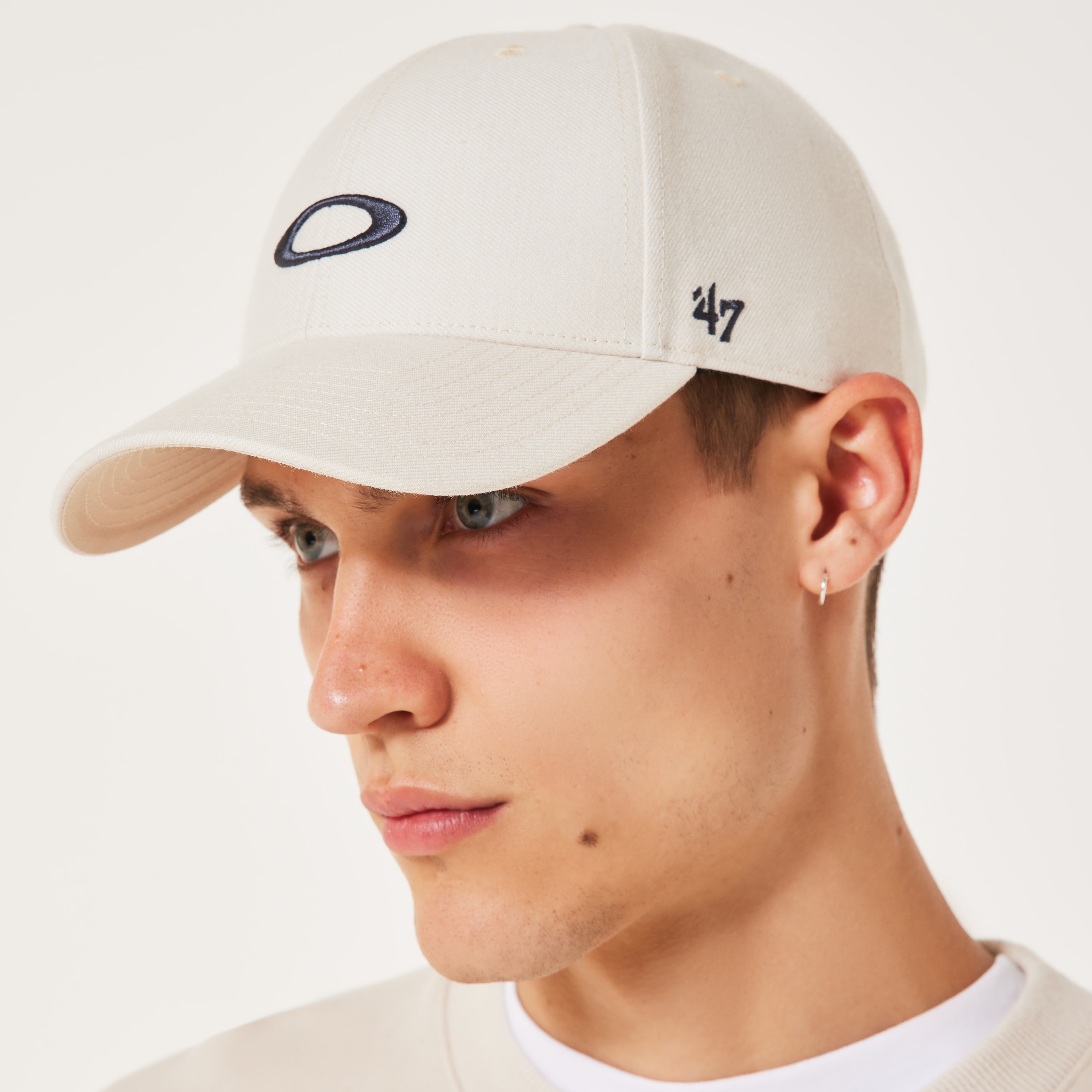 Oakley 47 Mvp Cap In Neutral