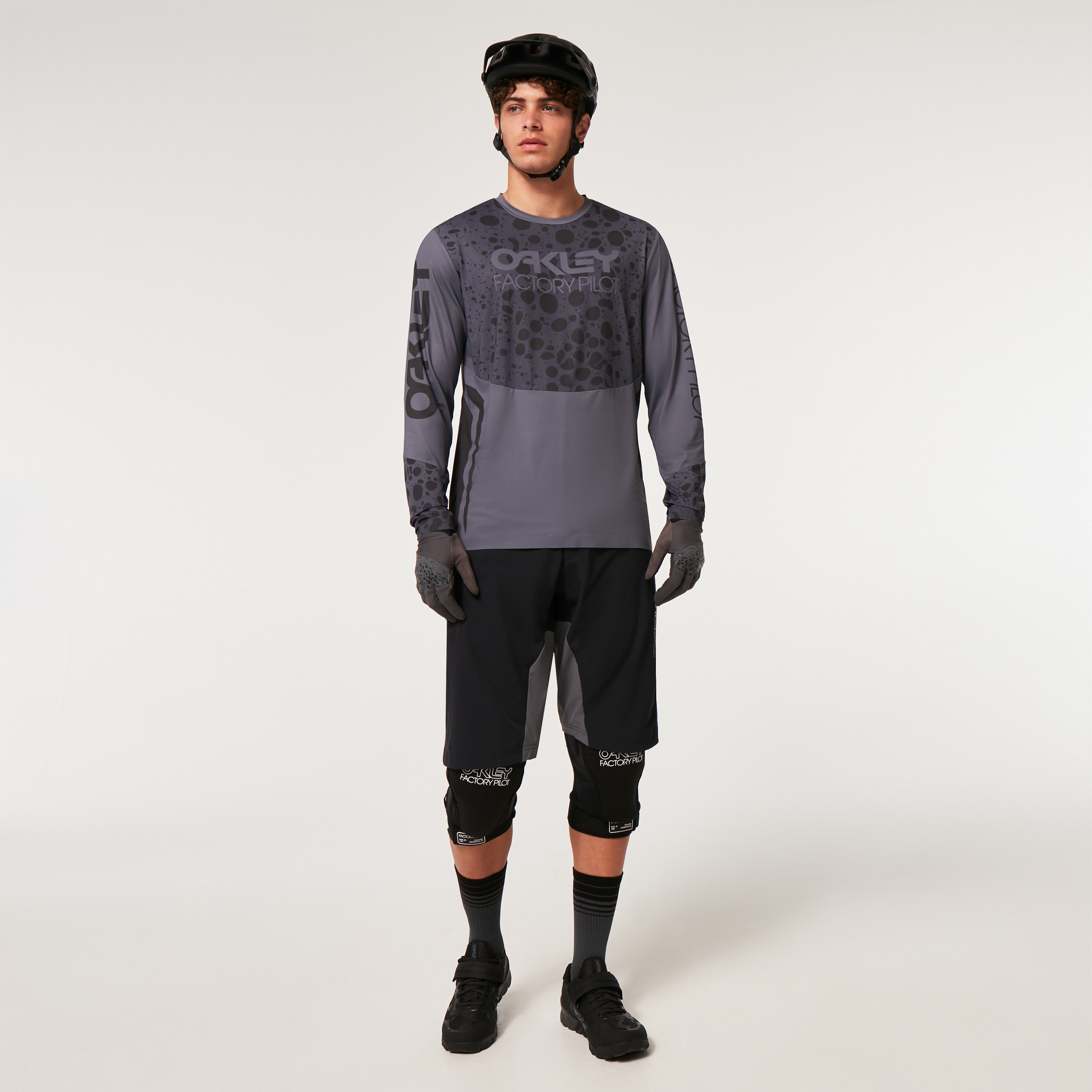 Oakley Maven Rc LS Jersey - Black Frog | Oakley® US
