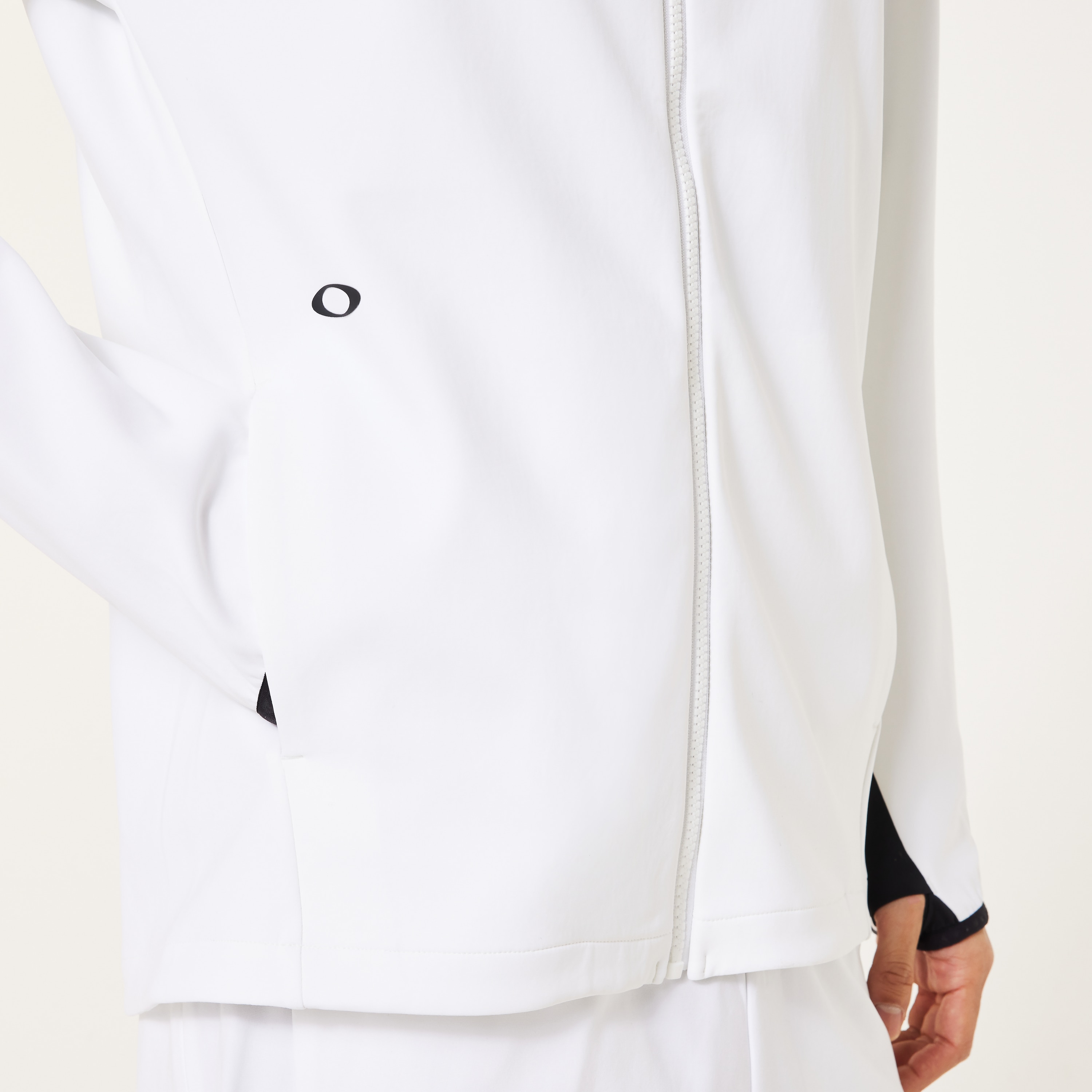 Oakley Enhance 3Rdg Synchronism Jkt 8.0 - White | Oakley® US