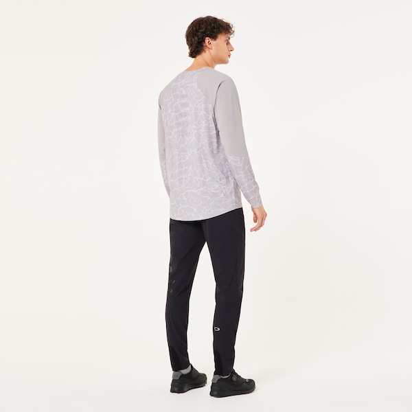 Shop Oakley Topwear & Garments | Oakley® US