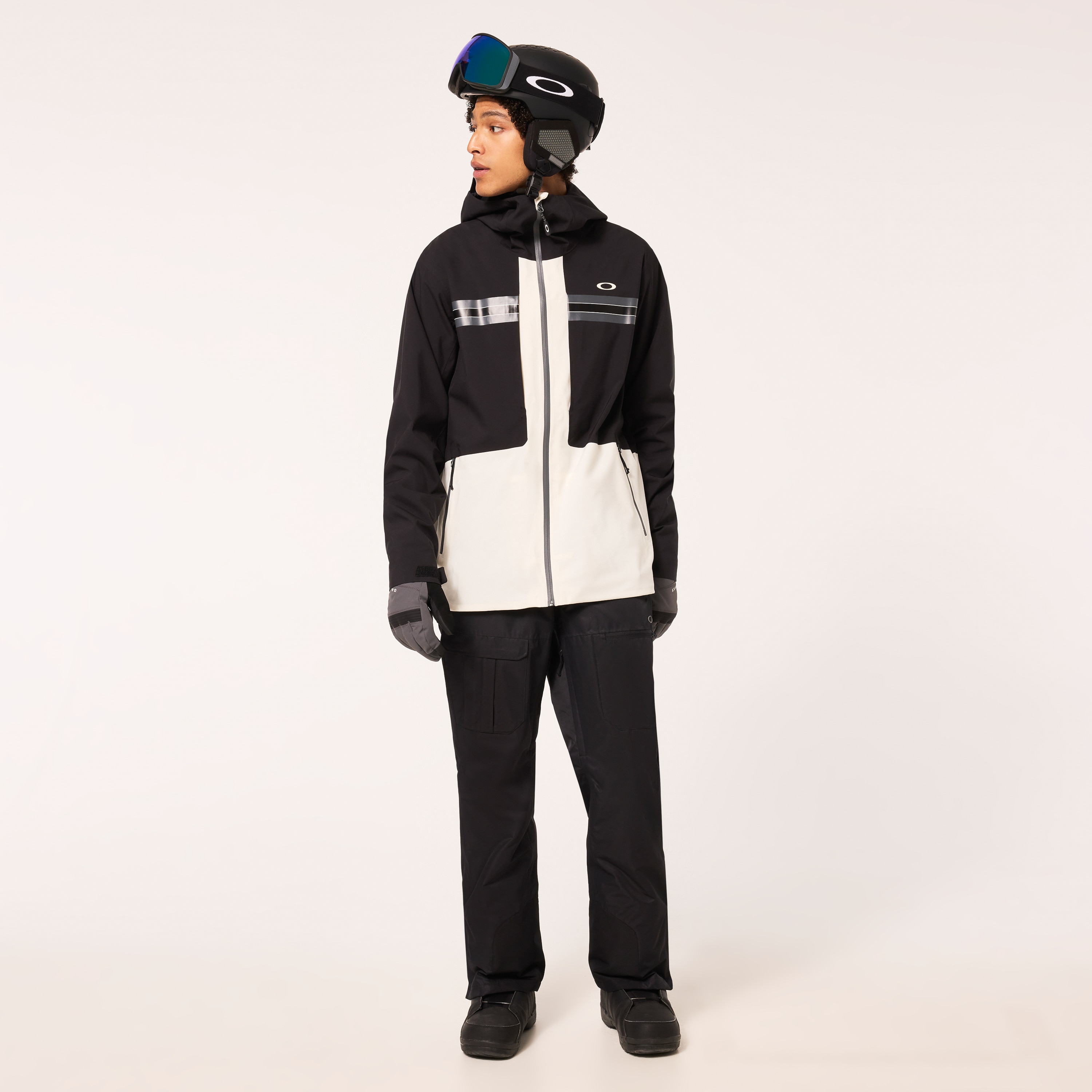 Oakley Tc Reduct Earth Shell Jacket - Arctic White/Blackout Oakley Tc Reduct Earth Shell Jacket - Arctic White/Blackout