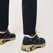 Multi Type-04 Cold Cropped 3.0 - Pitch Black