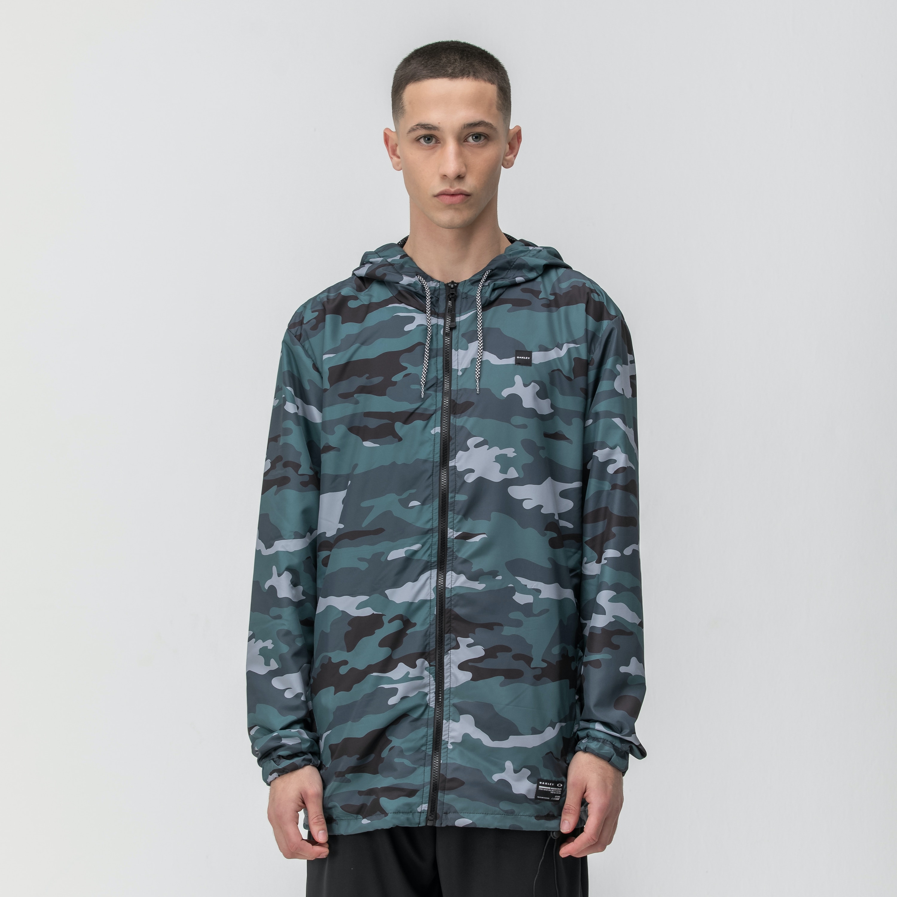 Oakley Jaqueta Camo Windbreaker em Blackout | Oakley® BR
