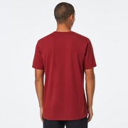 Blurred Static Icon Tee - Iron Red