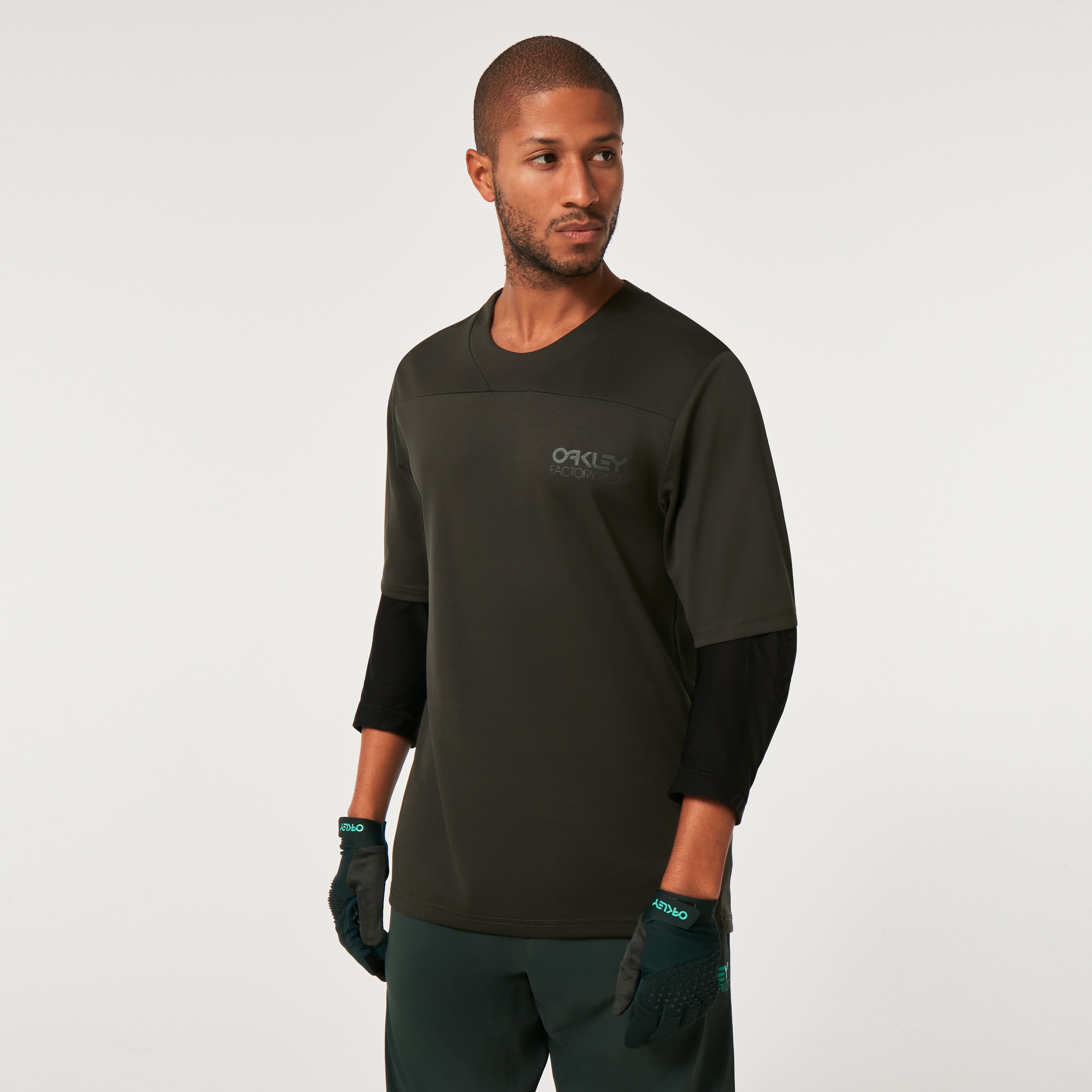 Oakley Factory Pilot Lite Mtb Jersey II em Blackout | Oakley® BR