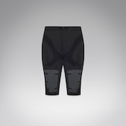 Latitude Veil 3/4 Short - Pitch Black