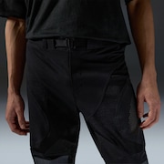 Latitude Veil 3/4 Short - Pitch Black