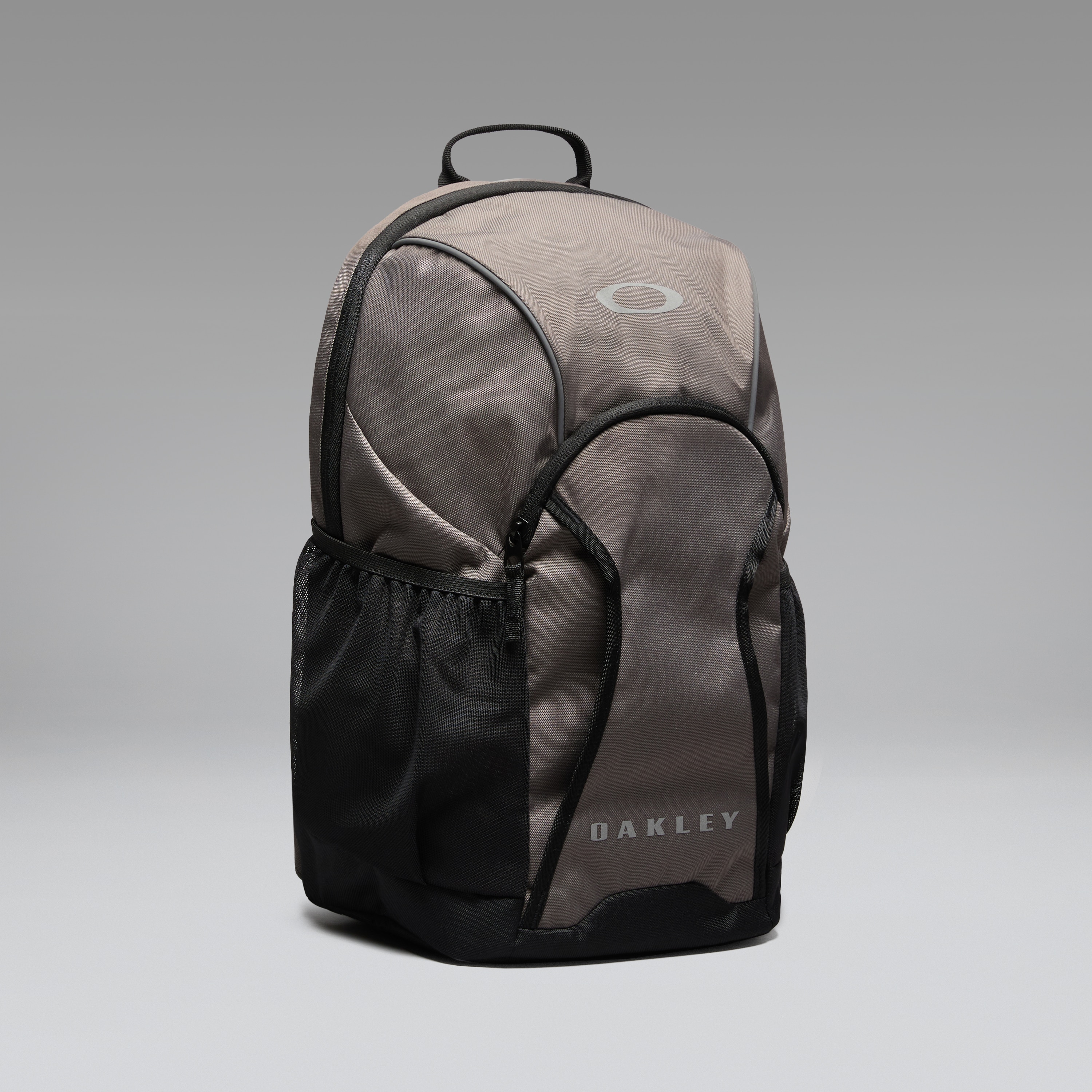 Oakley Spark Lite in Granite Gray | Oakley® US