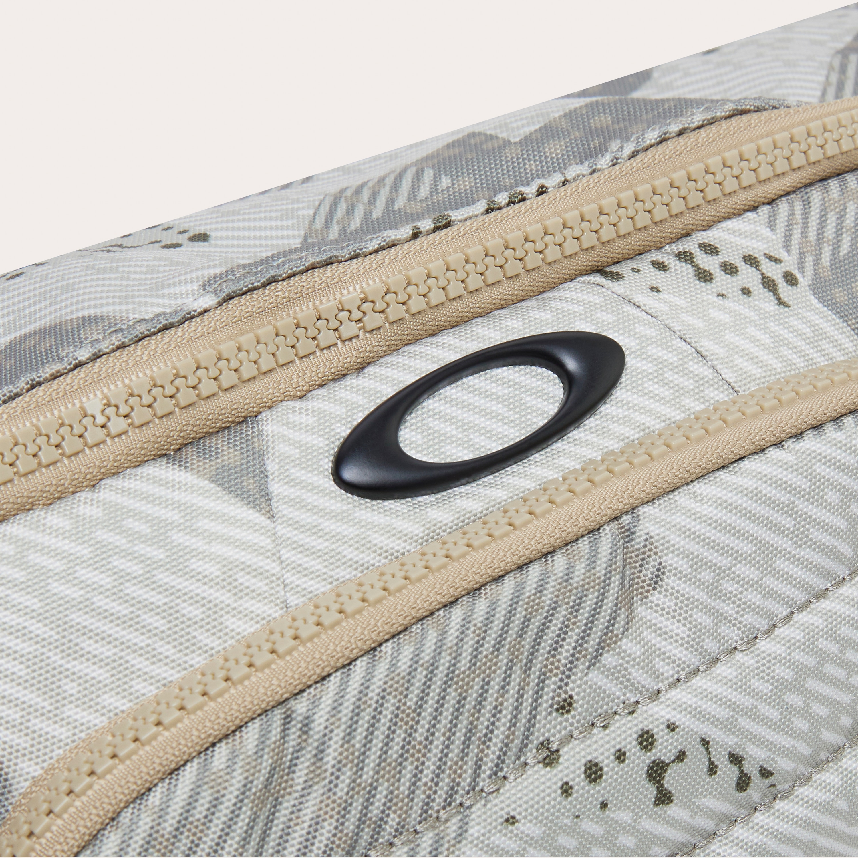 Oakley Enduro Belt Bag - Blackout | Oakley® US