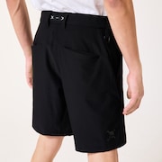 Skull Apex Aero Shorts - Pitch Black
