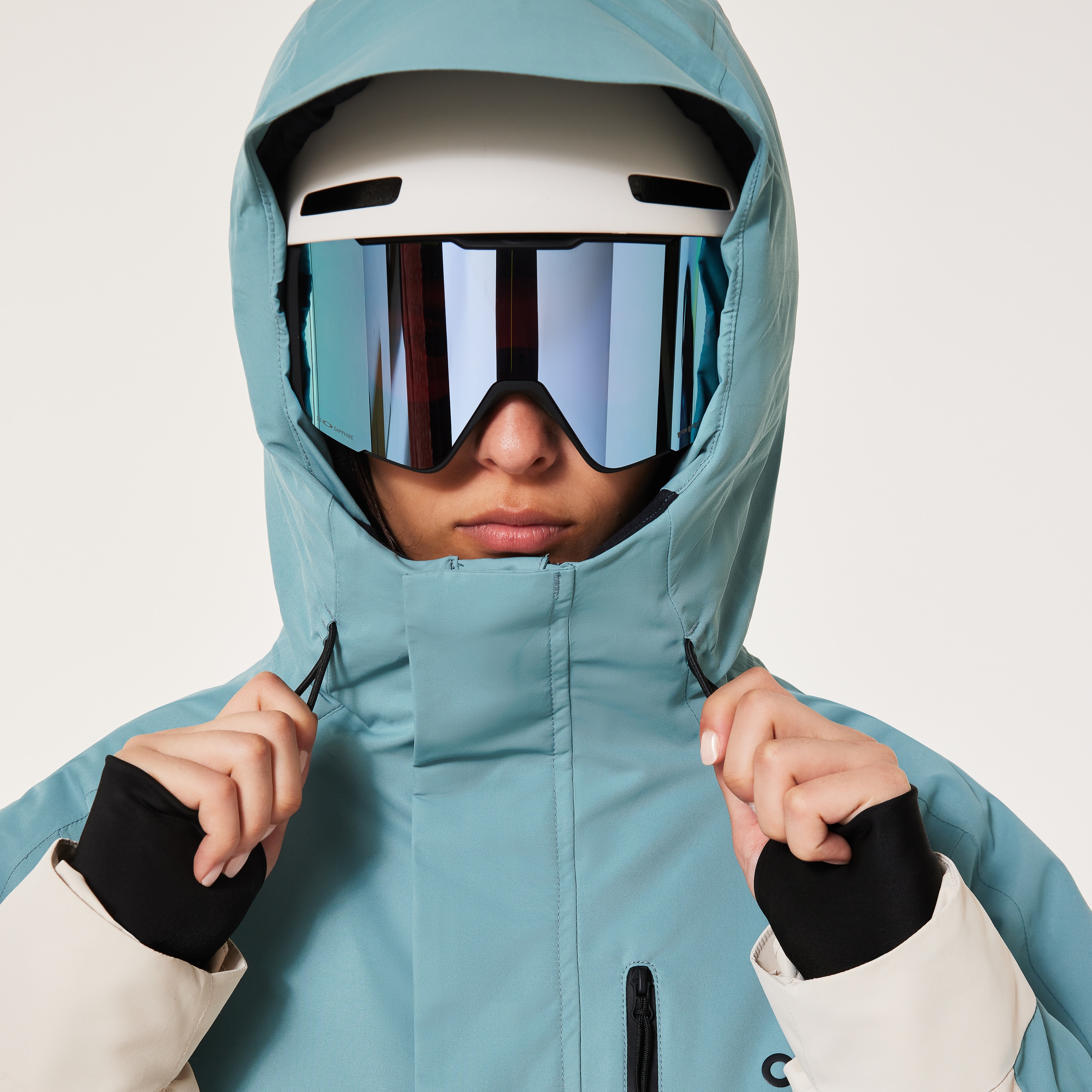 Oakley Wmns Tnp Tbt Insulated Jacket - Blackout | Oakley® 日本
