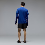 Waterscape Waves Tee - Electric Blue