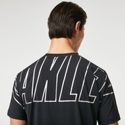 Enhance Tech Cold SS Tee Graph 1.0 - Blackout