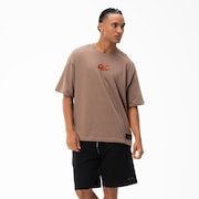 Camiseta Oakley Mad Science Logo - Cocoa Brown