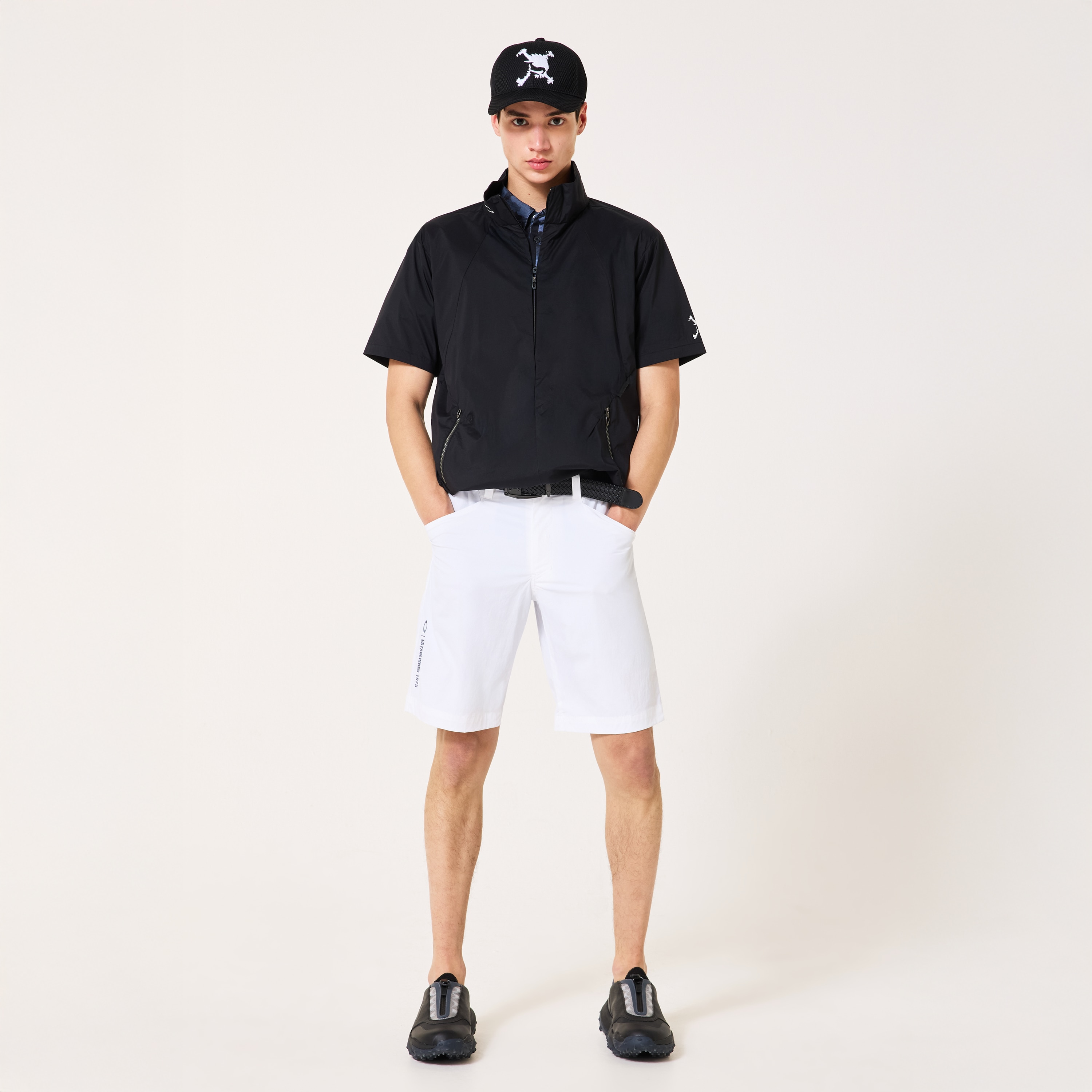 Oakley Skull S/S Airy Wind Jacket - Pitch Black | Oakley® 日本