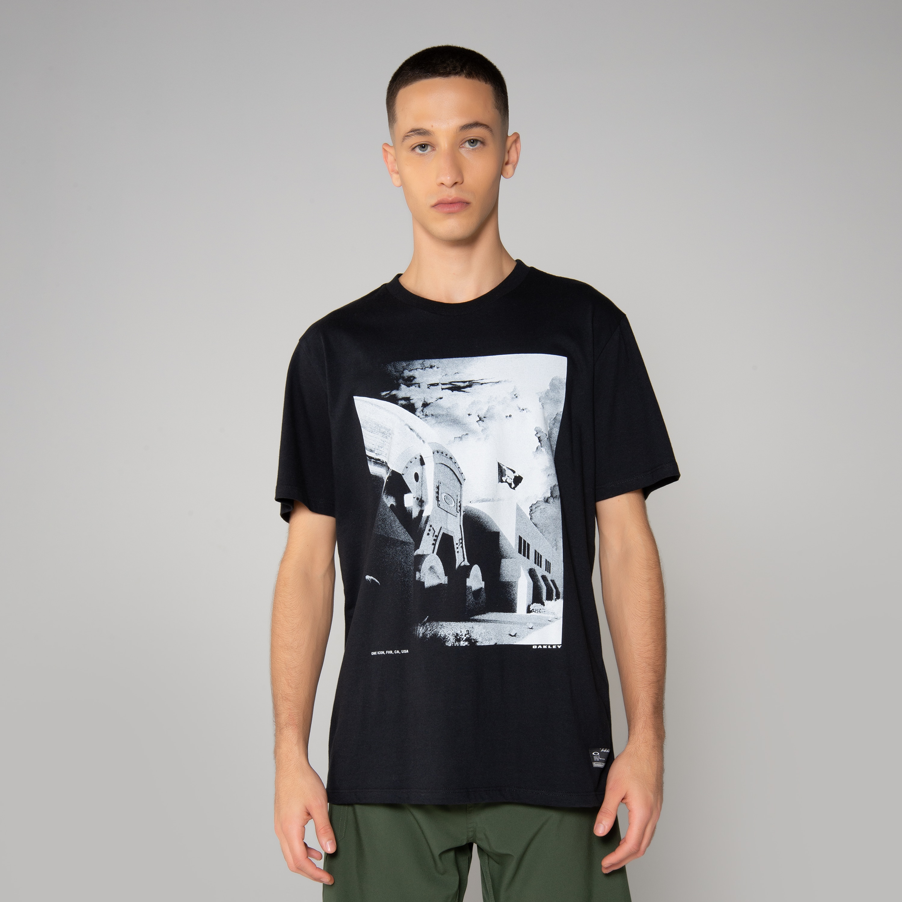 Oakley Camiseta Oakley Iconic HQ - Blackout | Oakley® BR
