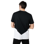 Enhance Slant Henley 9.0 - White