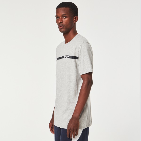 Apparel: Sportswear & Outdoor Clothing | Oakley® US
