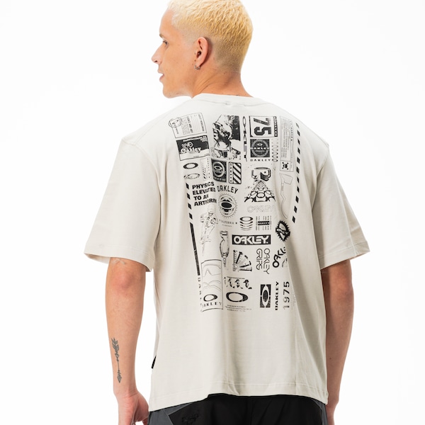 Camiseta Oakley Logomania Graphic