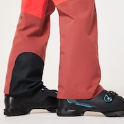 W. Kendall RC Shell Pant - Hibiscus Red/Rosewood