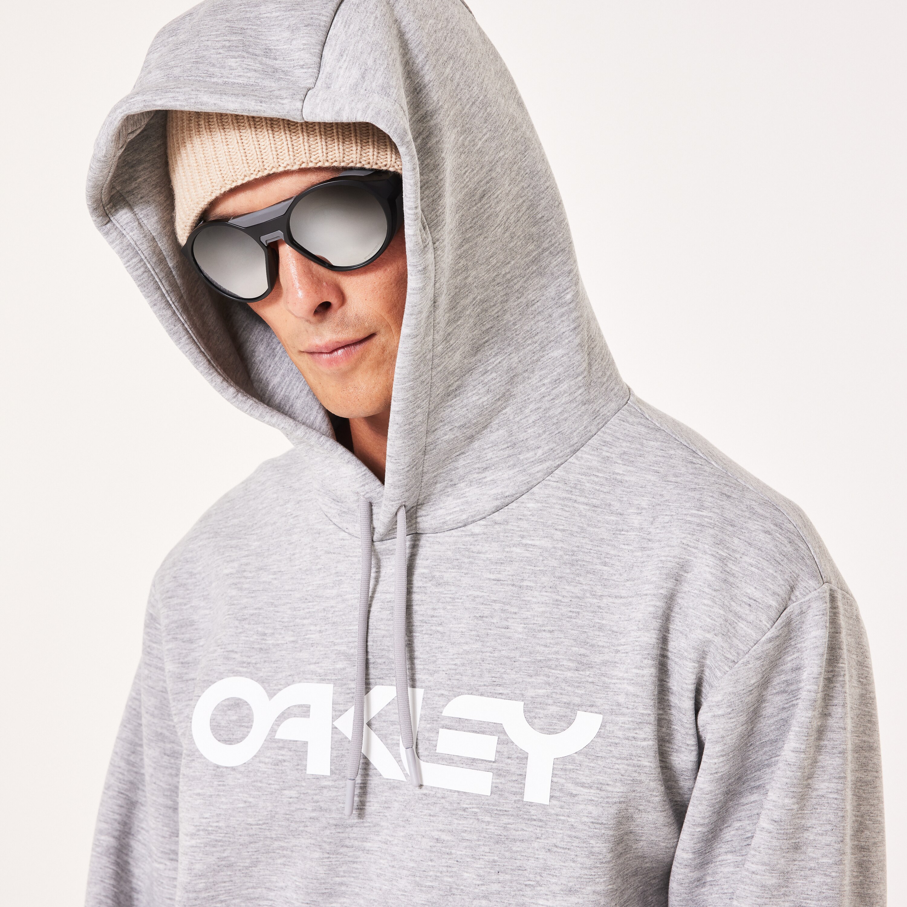 2025 オークリー アンフィビアン WR フーディ1.0 Sus Mjp