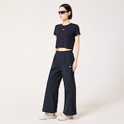 Radiant Essential Cropped Tee - Pitch Black