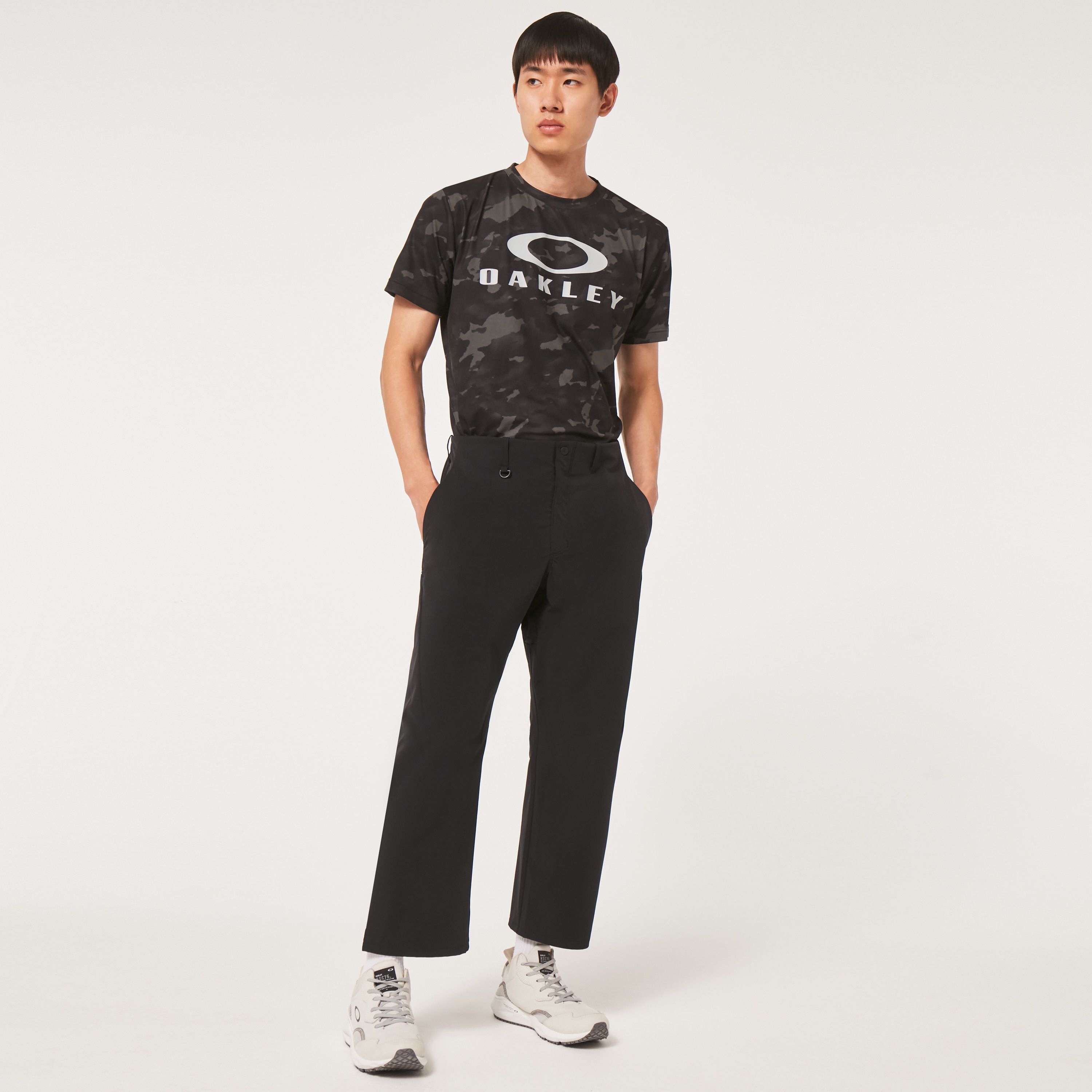 Oakley ブラックフレアパンツ Oakley Enhance Multi Tapered Pants 2.0 - Blackout | Oakley® 日本