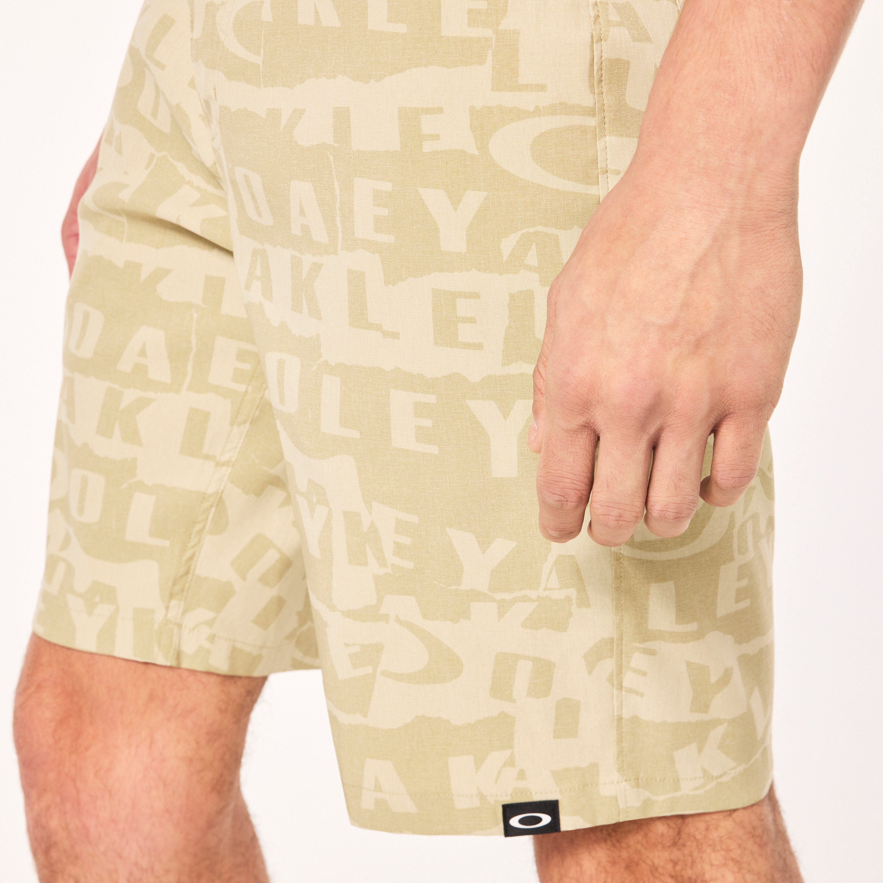 Oakley Golf Transition Ransom Short - Collage Silver Sage | Oakley® US