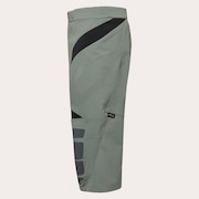 Latitude Veil 3/4 Short - Aviator Green