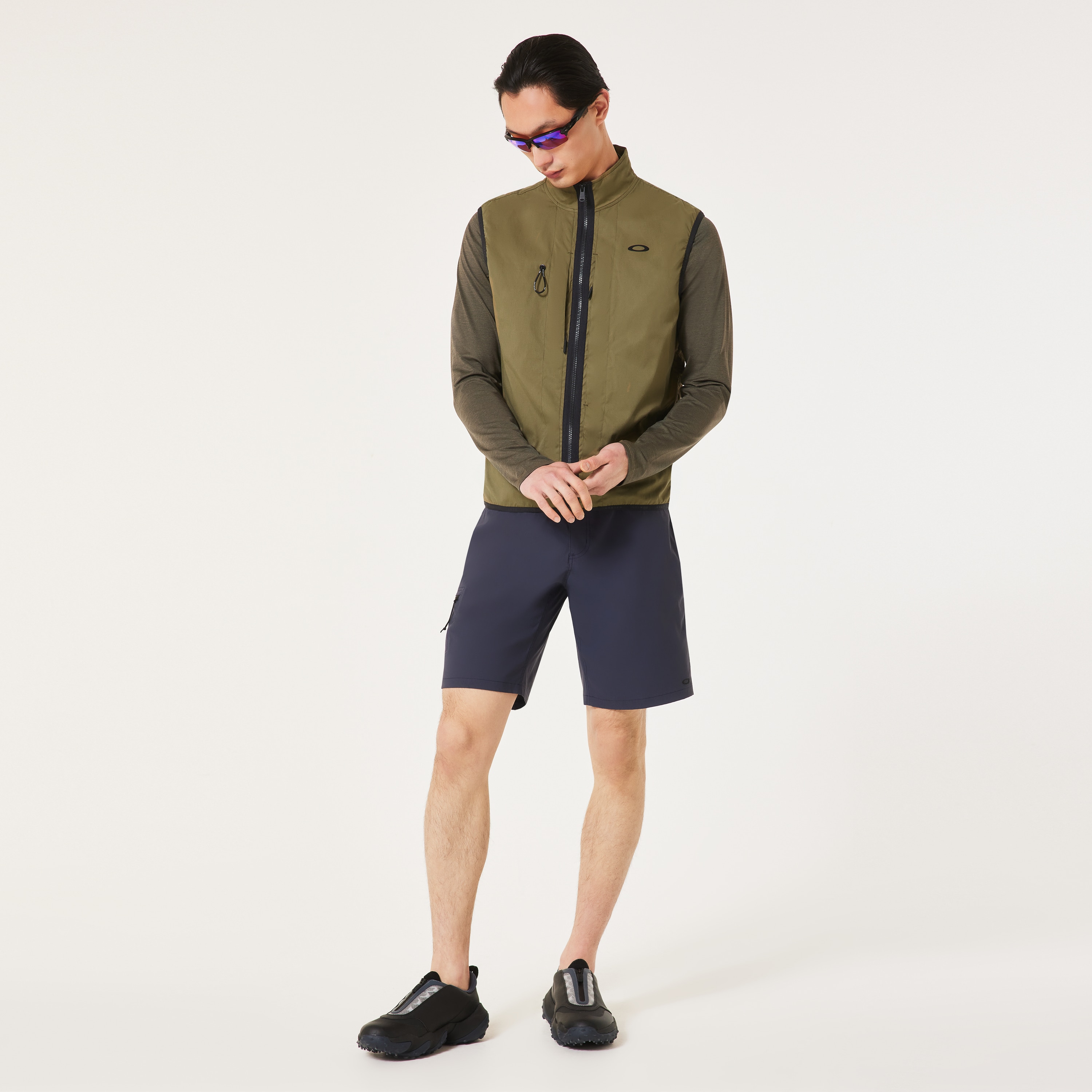 Oakley Driven Element Vest In Green