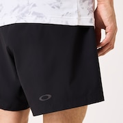 Enhance Woven Shorts 5Inch 3.0 - Pitch Black