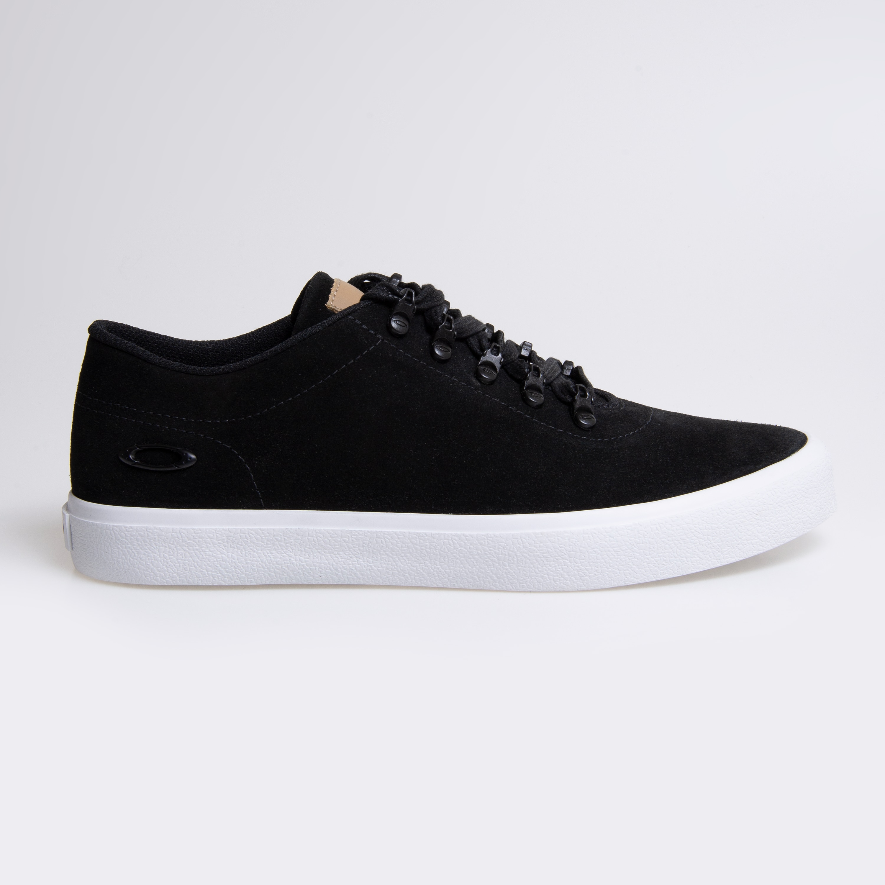 Oakley Tênis Oakley Flint Suede - Jet Black - FOF100563-01K