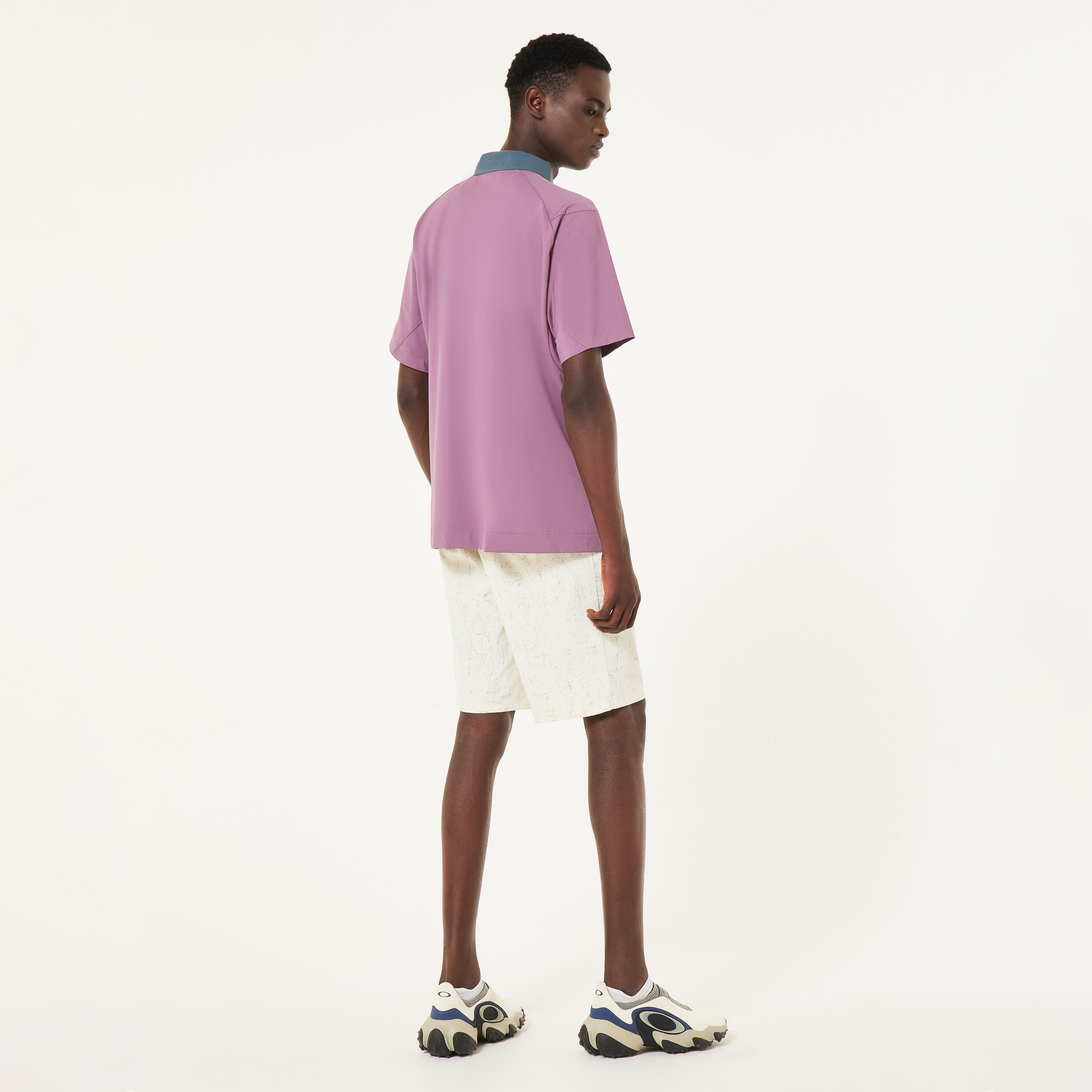 オークリーのパフォーマンスシャツを購入 | Oakley® 日本
