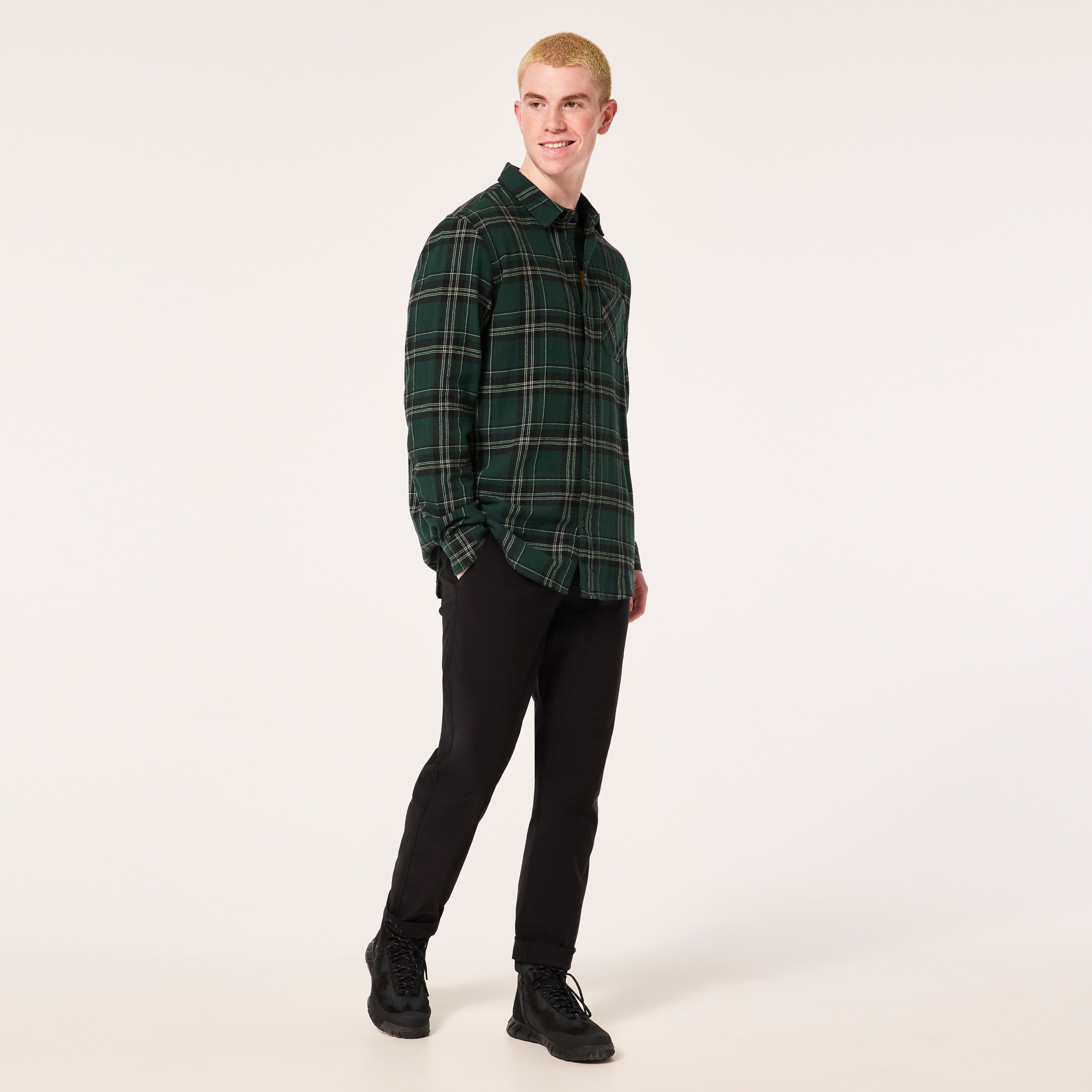 Oakley Podium Plaid Ls Flannel - Black/Green | Oakley® US