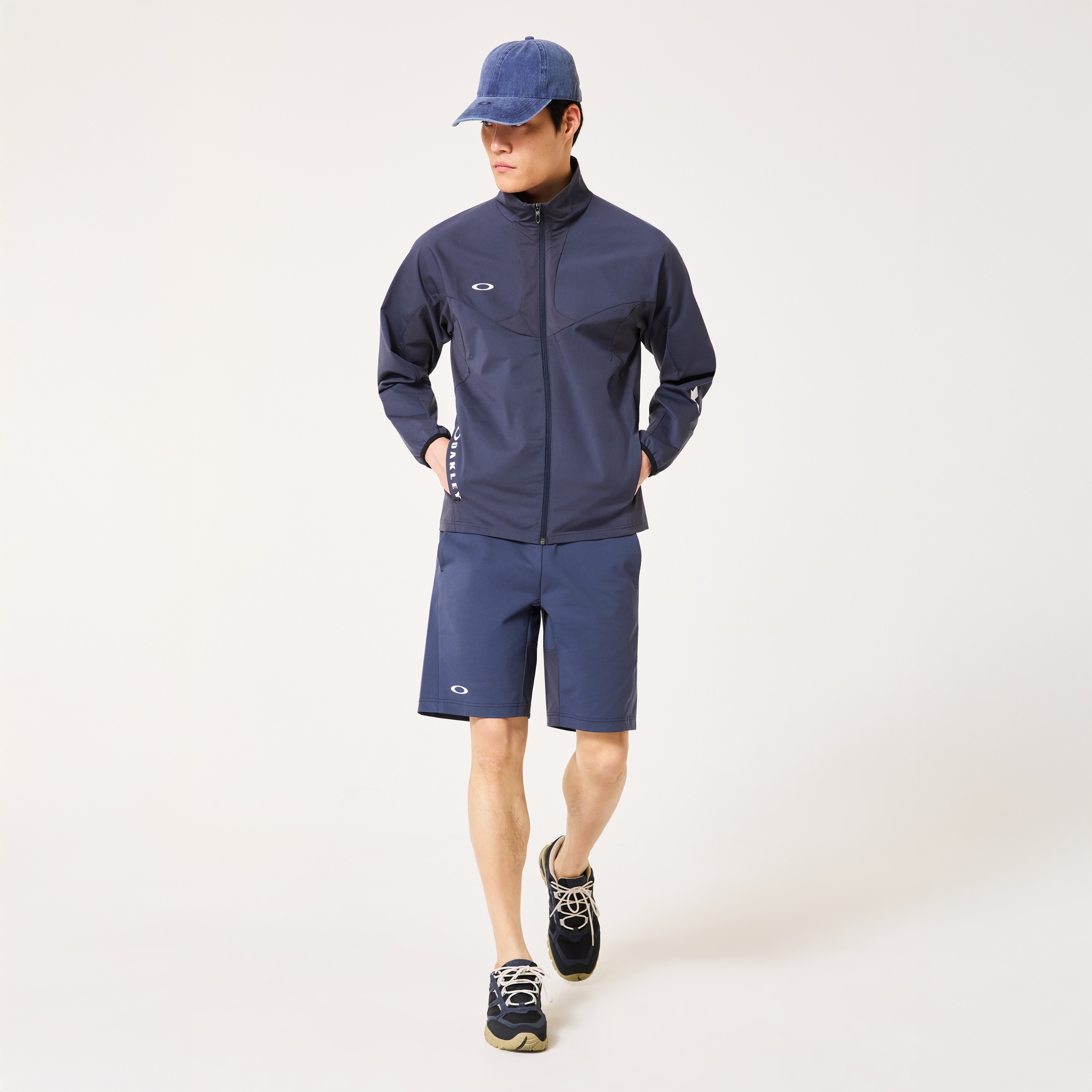 Oakley Enhance Tech Jersey Jacket 16.0 - Pitch Black | Oakley® US